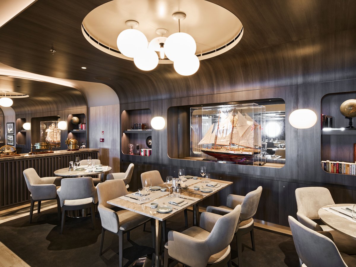 Ресторан Med Yacht Club на лайнере Explora — средиземноморская кухня