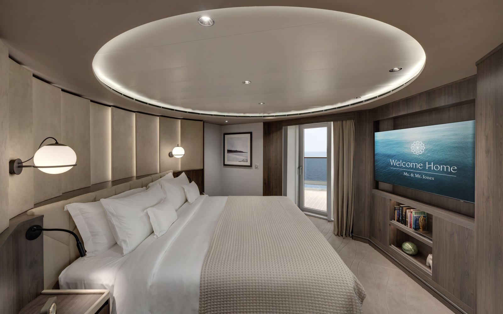 Ocean Residence на лайнере Explora — бассейн с джакузи на террасе